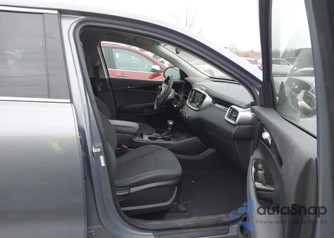 2020 Kia Sorento 2.4L L из США, поврежденный, VIN 5XYPG4A33LG664592